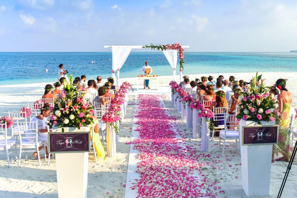 Tropical glam wedding - Weddo Agency