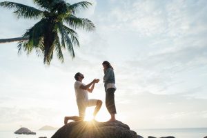 Original ways to propose: What you should avoid when popping the question - Weddo Agency