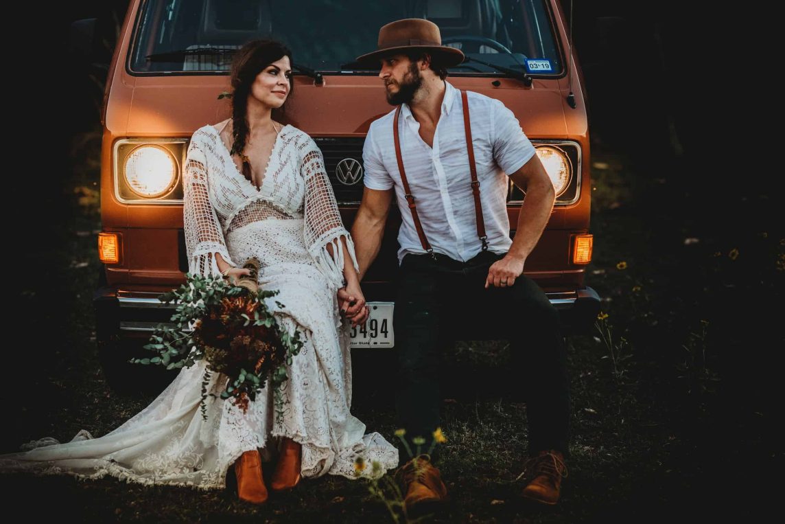 Rustic-wedding-How-to-embrace-the-rural-beauty-and-create-a-charming-and-trendy-setting-for-your-special-day-Cover-photo
