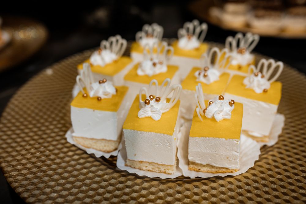 1.2.-Yellow-wedding-invitations-–-tips-and-trick-to-take-into-account-for-a-great-event_yellow-mousse.