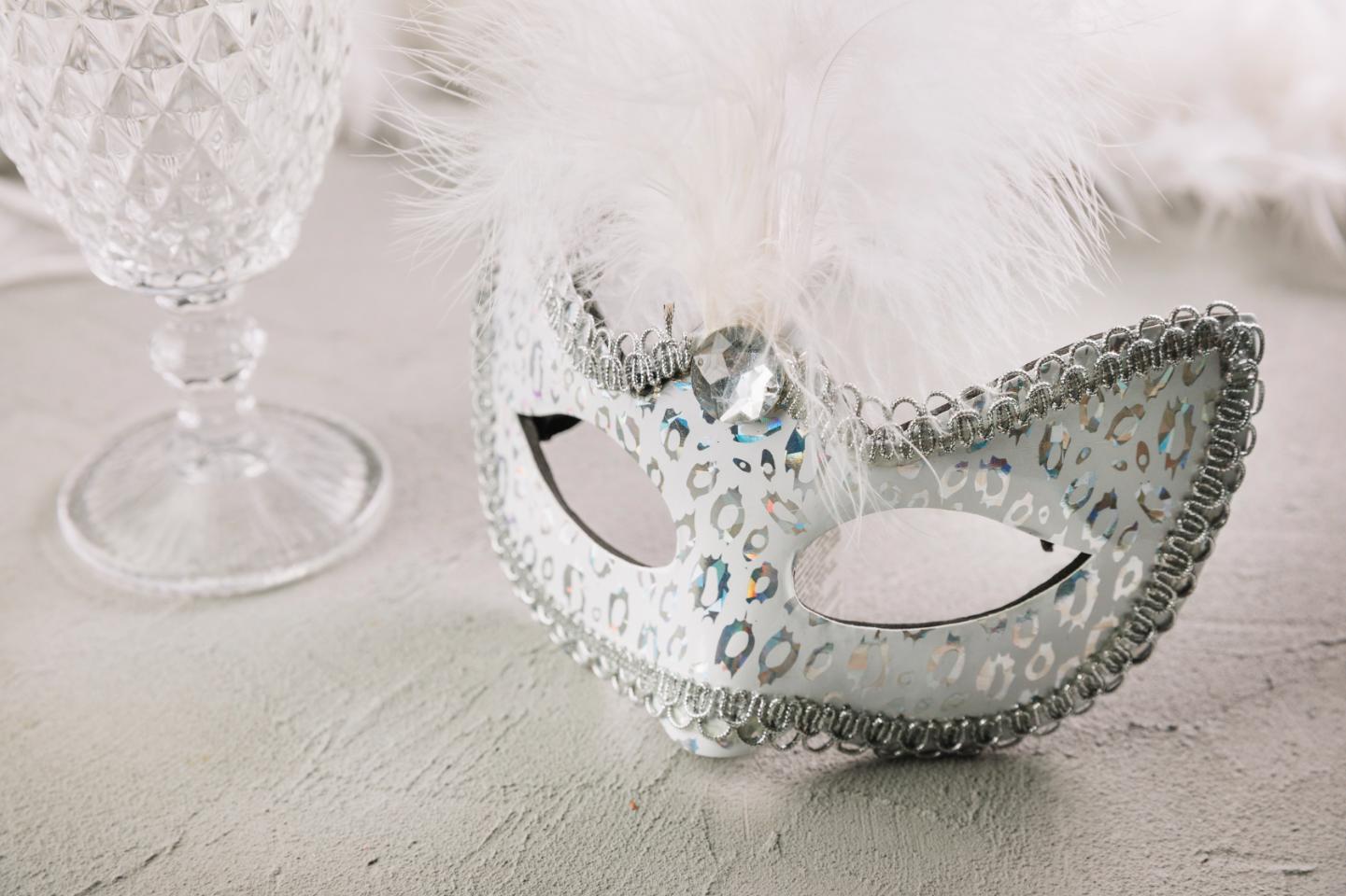 Masquerade-wedding-History-insights-and-original-ideas-for-your-special-day